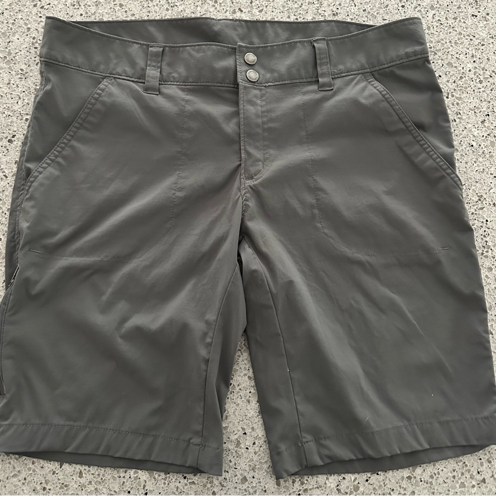 Columbia quick dry active shorts women’s 14